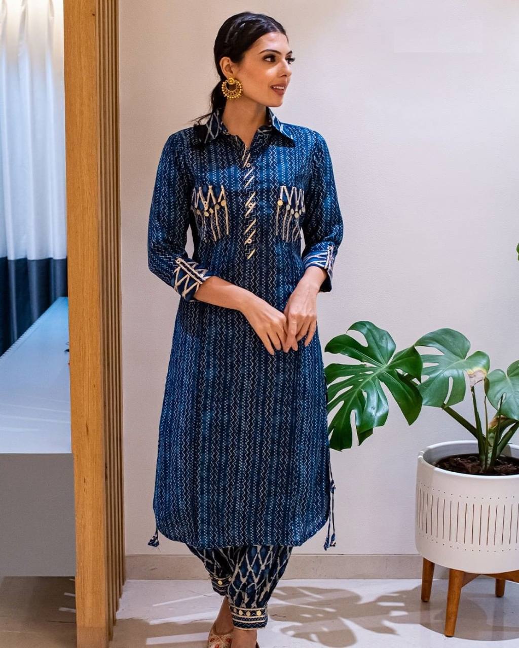 Pure Reyon Fabric Printed Kurti Worked With Gotta Lace, + Thread Lace, + detailing Of Coin's Work Kurti Paired With Pathani Pant*