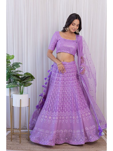 Light Purple Colour Embroidered Attractive Party Wear Silk Lehenga choli has a Regular-fit and is Made From High-Grade Fabrics And Yarn.